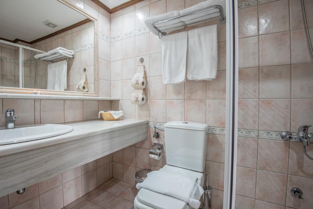 Marianna'S Home Accommodation Karpenisi Room photo